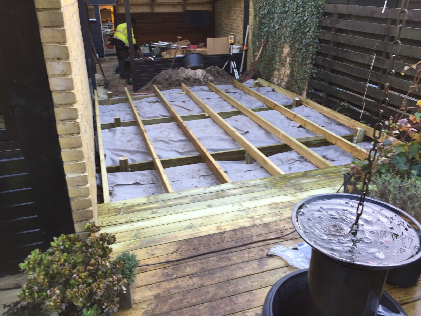 uteplats med trappor