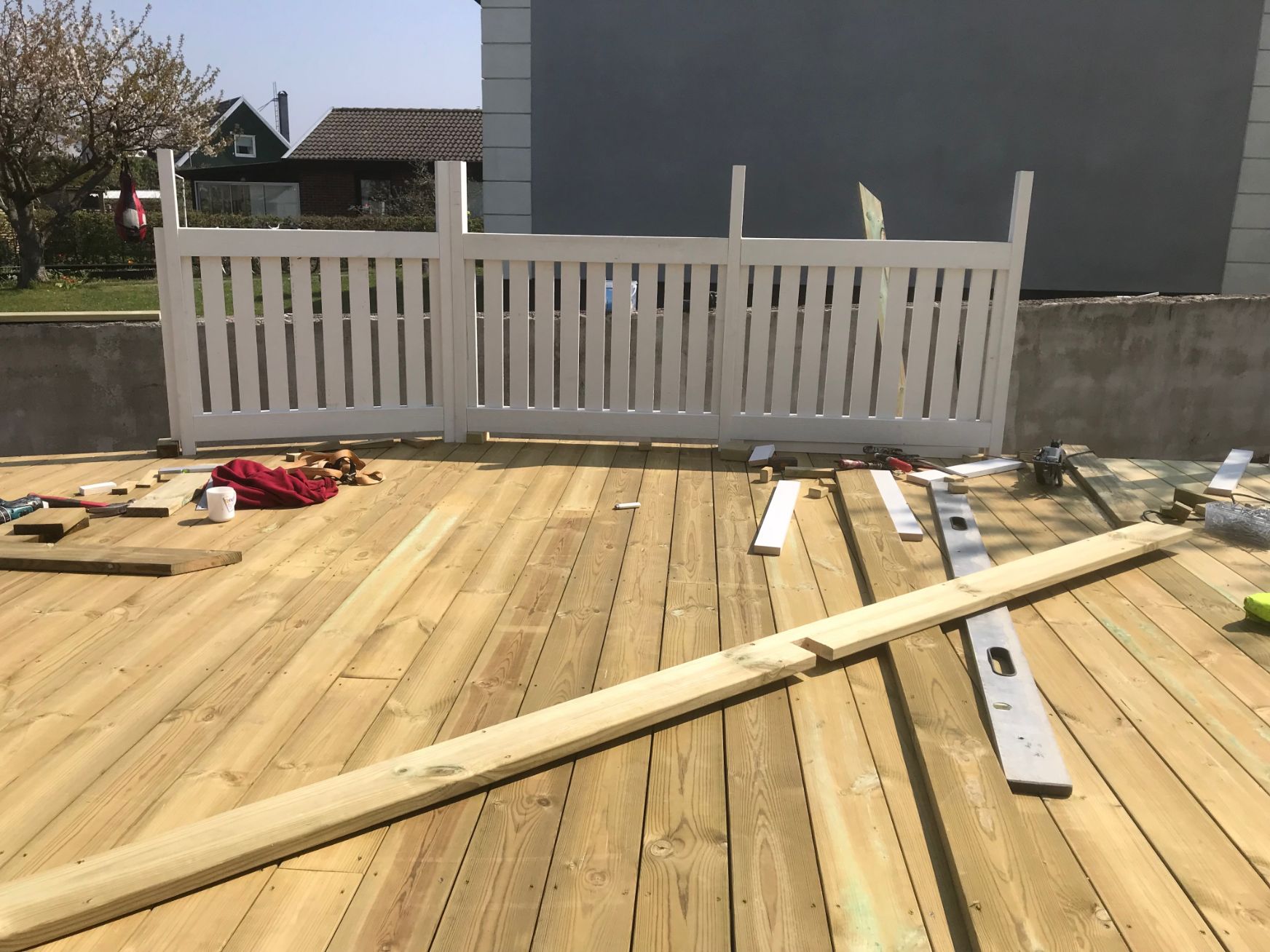 anläggning av altan